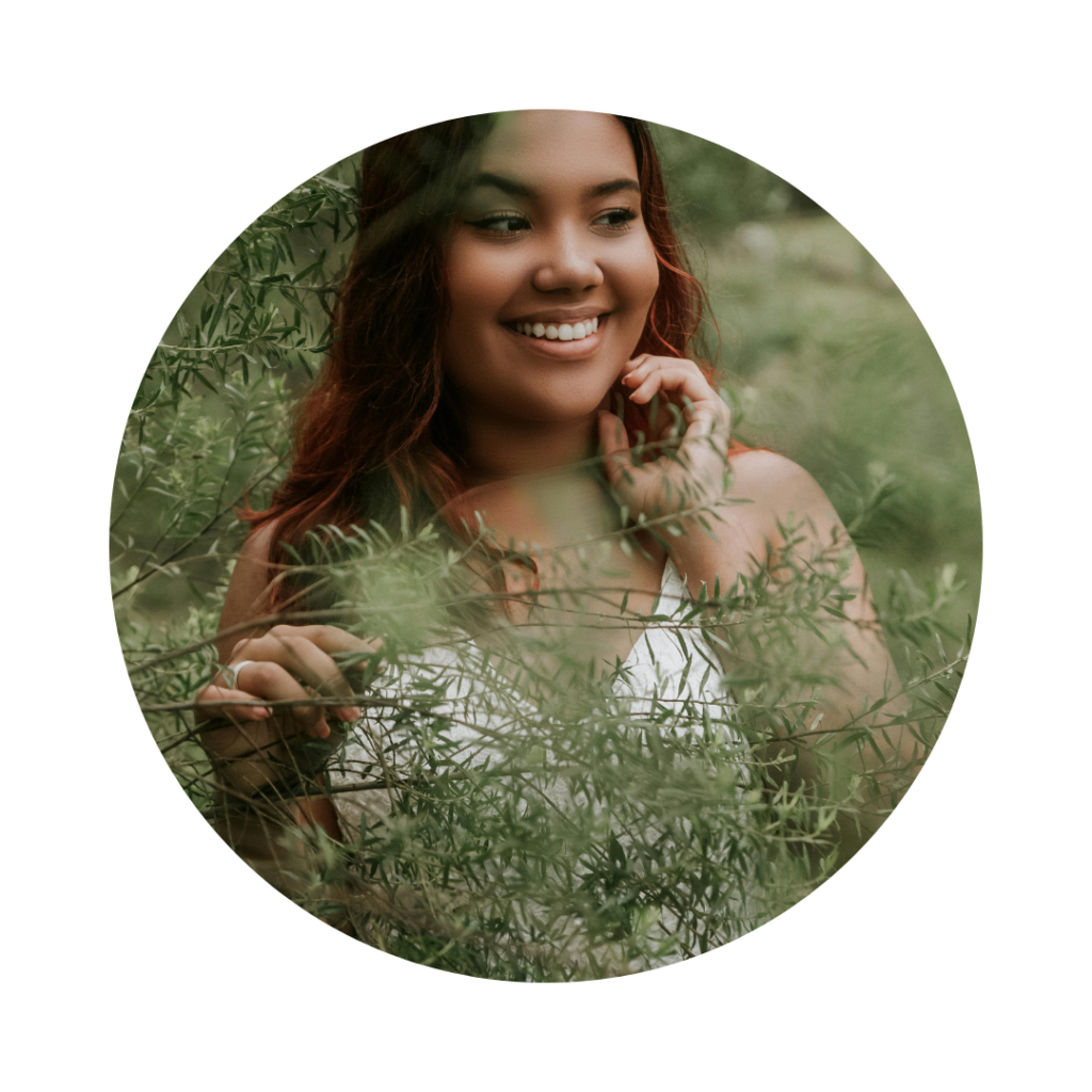 Courtney Gray BEXEVUE Gaming Desk Review