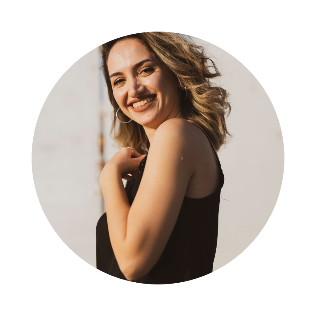 Lindsey Howard BEXEVUE Gaming Desk Review